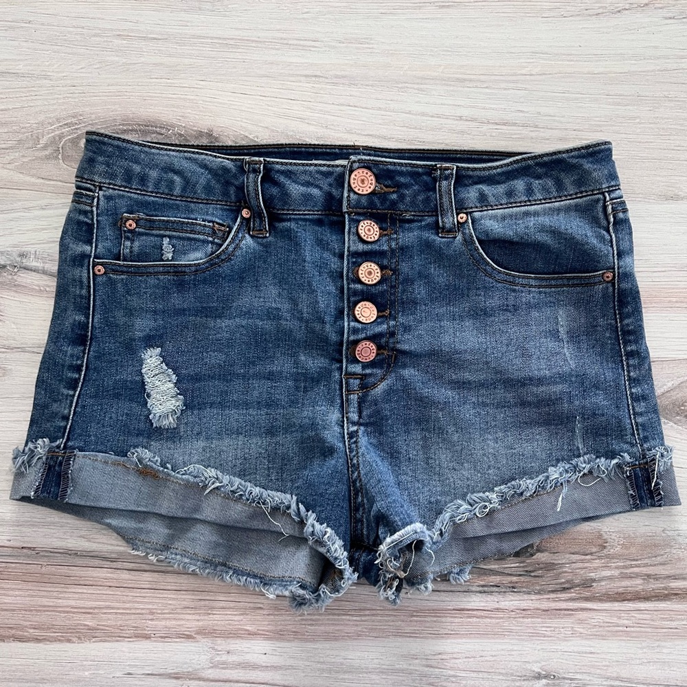 Refuge Dark Blue Distressed Jean Shorts Size 6